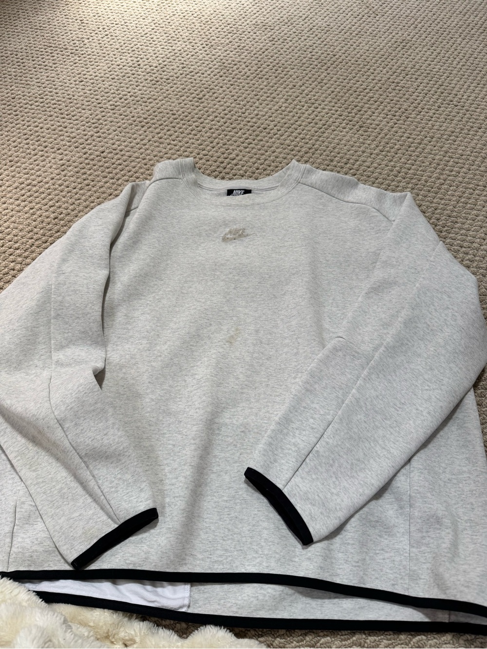 Nike Men’s Light Gray Crewneck Sweatshirt SELLING MY ENTIRE CLOSET - bundle deal